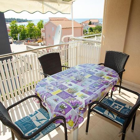 Apartments & Rooms Peranic نوفاليا المظهر الخارجي الصورة
