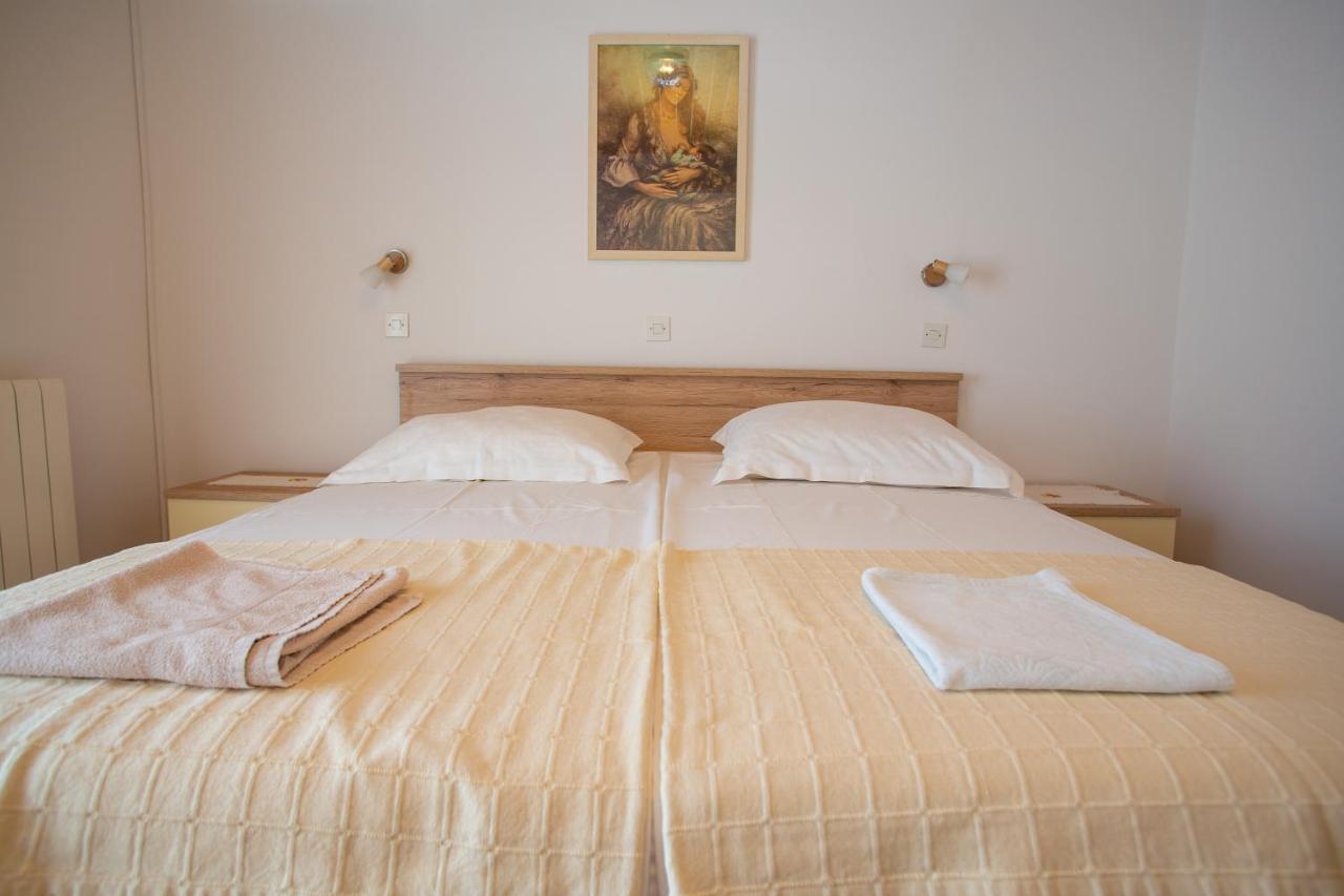 Apartments & Rooms Peranic نوفاليا المظهر الخارجي الصورة