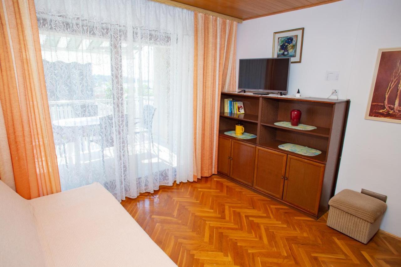 Apartments & Rooms Peranic نوفاليا المظهر الخارجي الصورة