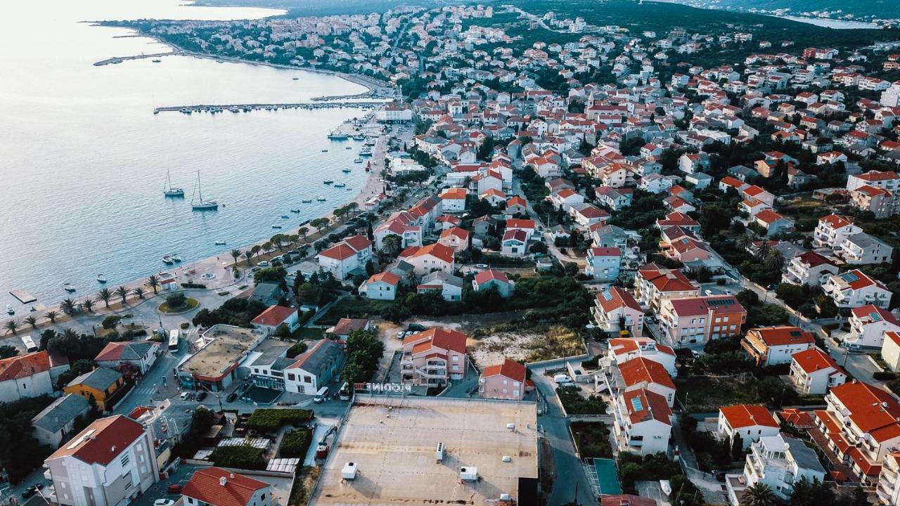 Apartments & Rooms Peranic نوفاليا المظهر الخارجي الصورة