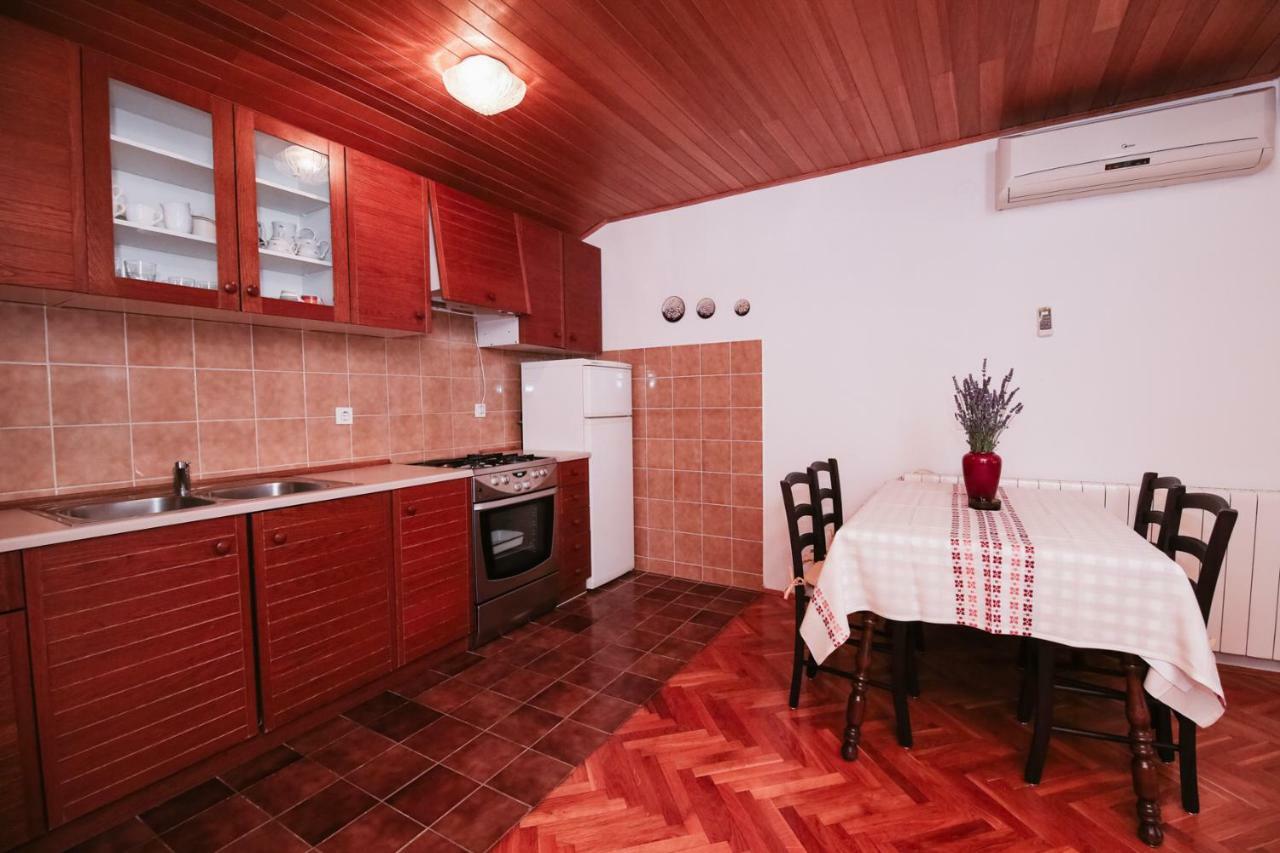 Apartments & Rooms Peranic نوفاليا المظهر الخارجي الصورة