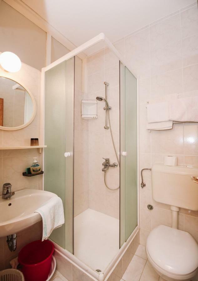 Apartments & Rooms Peranic نوفاليا المظهر الخارجي الصورة