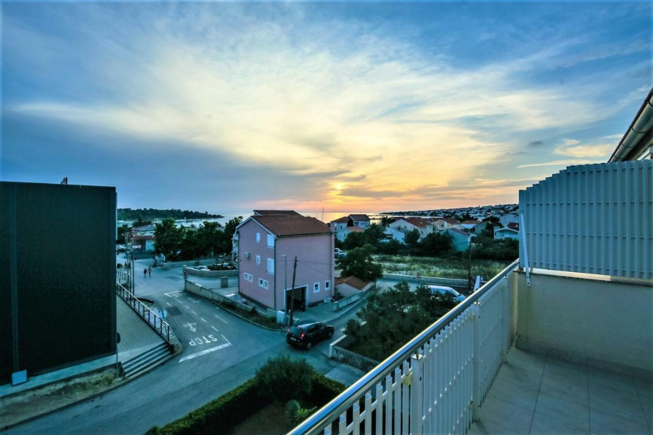Apartments & Rooms Peranic نوفاليا المظهر الخارجي الصورة