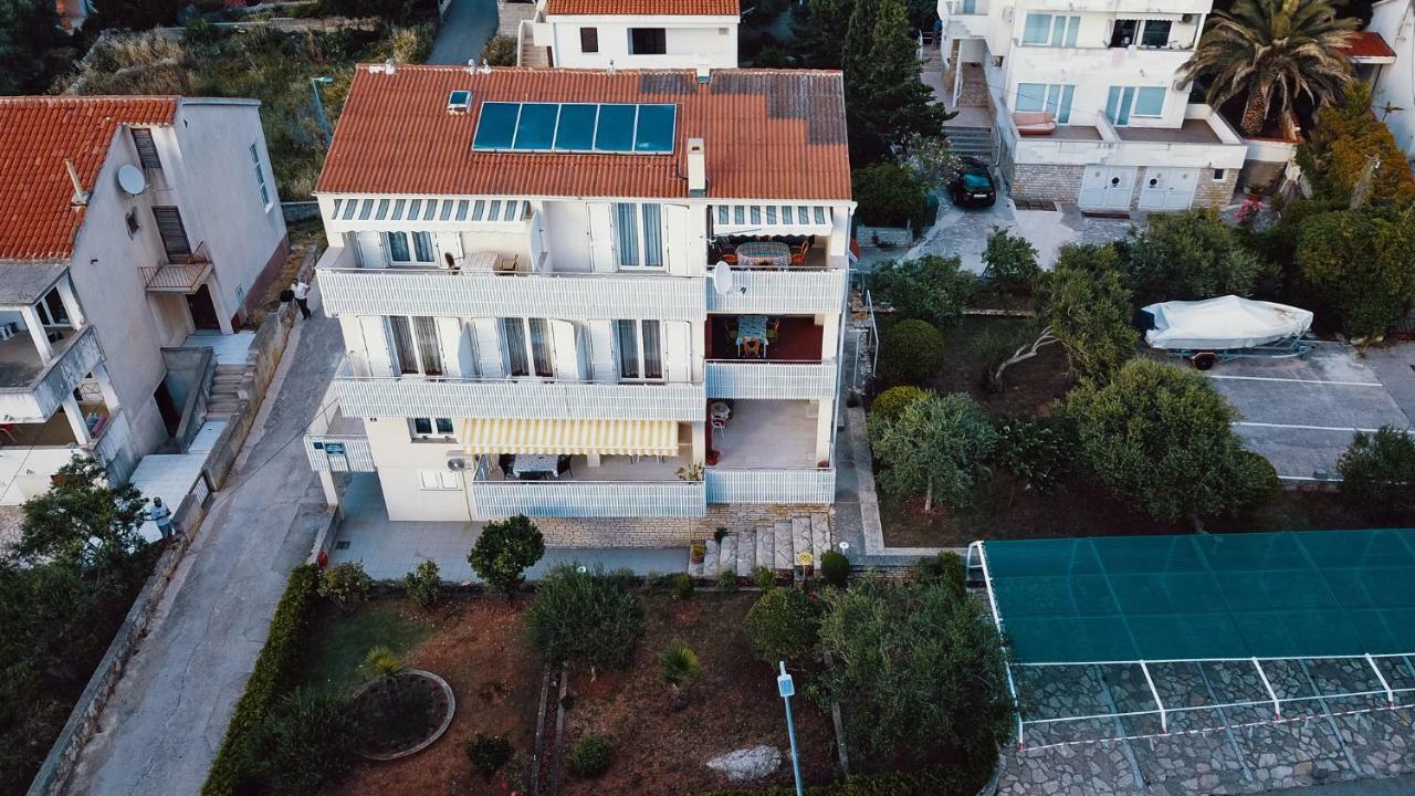Apartments & Rooms Peranic نوفاليا المظهر الخارجي الصورة