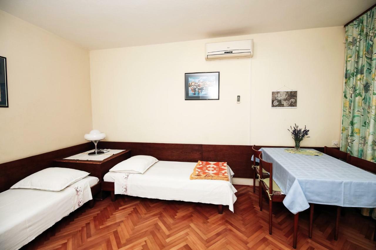 Apartments & Rooms Peranic نوفاليا المظهر الخارجي الصورة