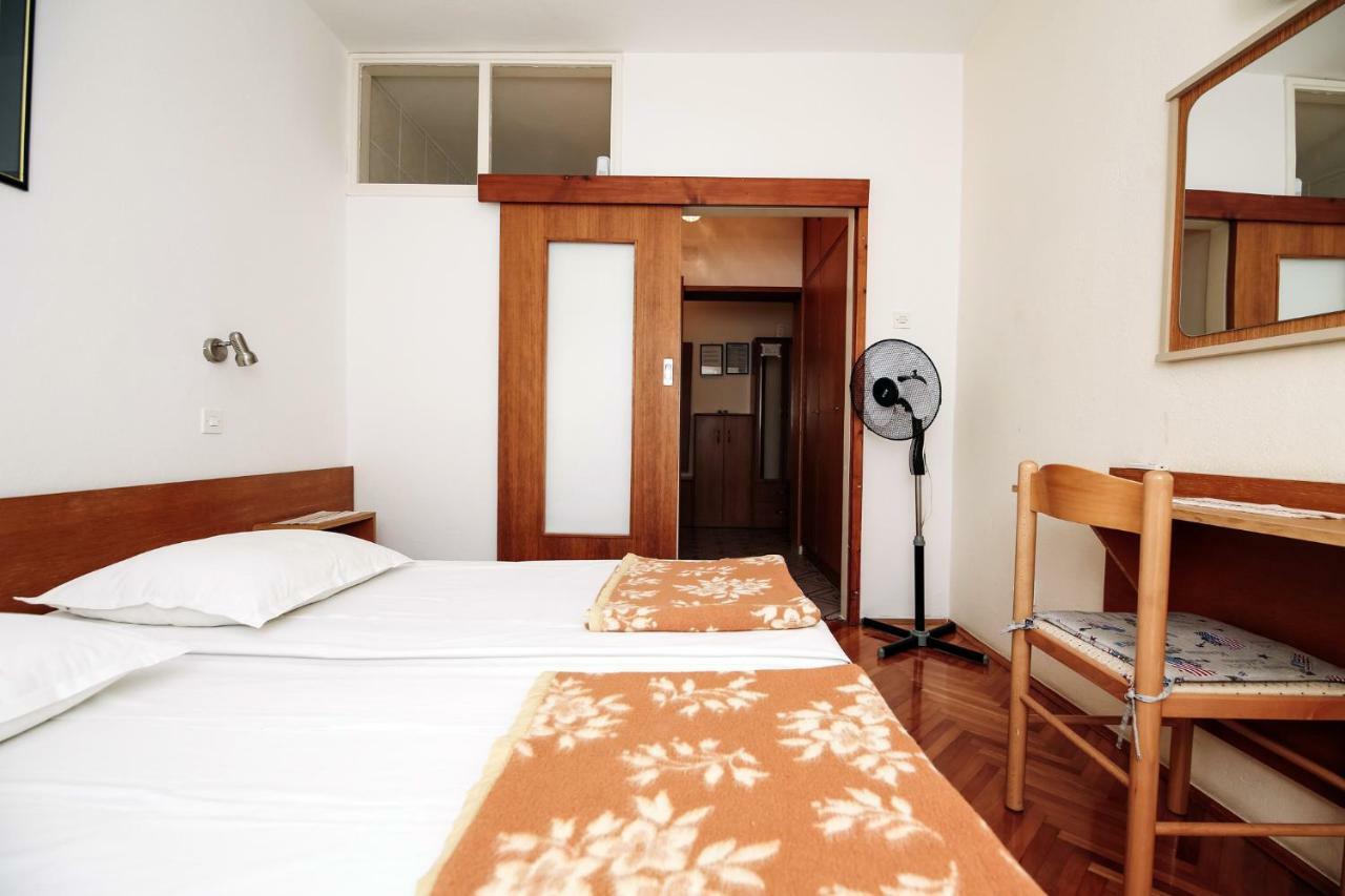 Apartments & Rooms Peranic نوفاليا المظهر الخارجي الصورة
